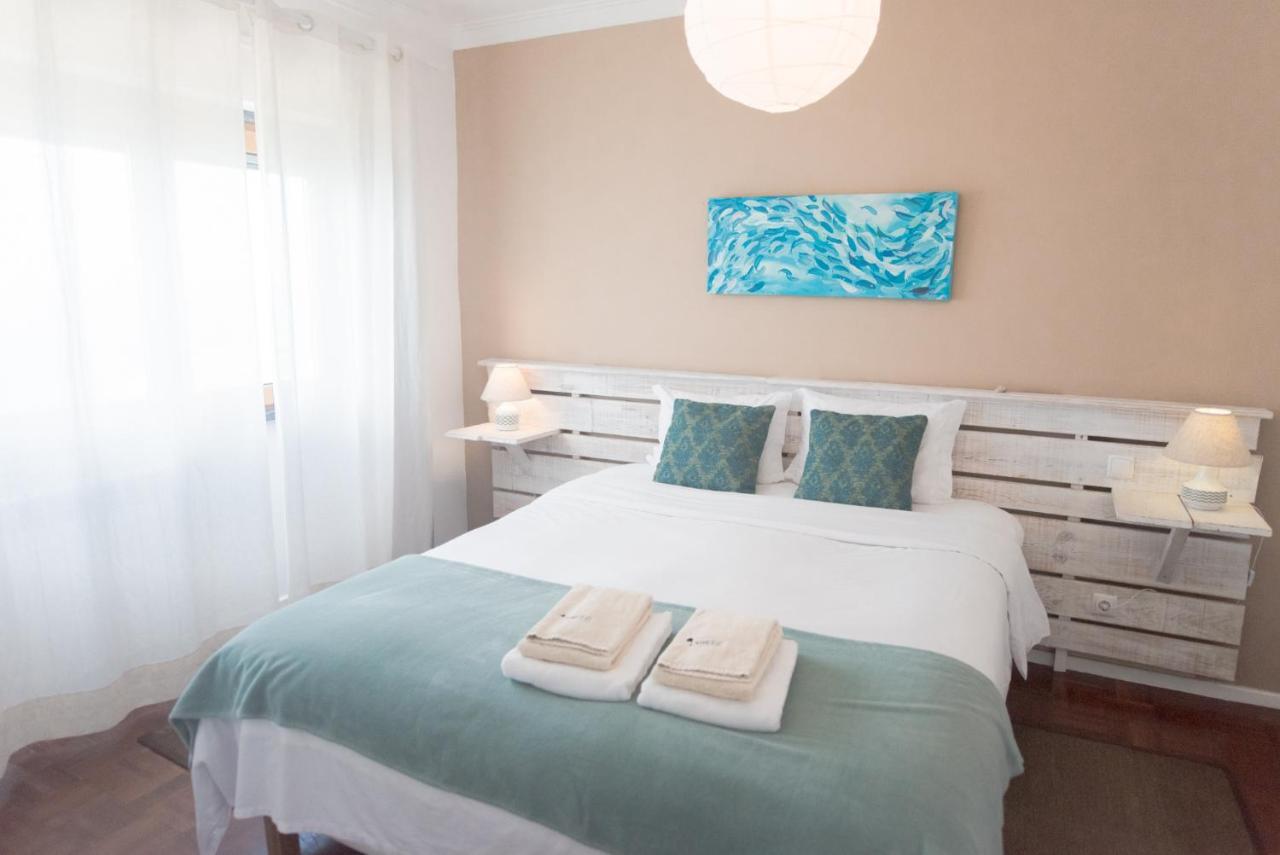 Laneez Ericeira Surf House Hostel ภายนอก รูปภาพ