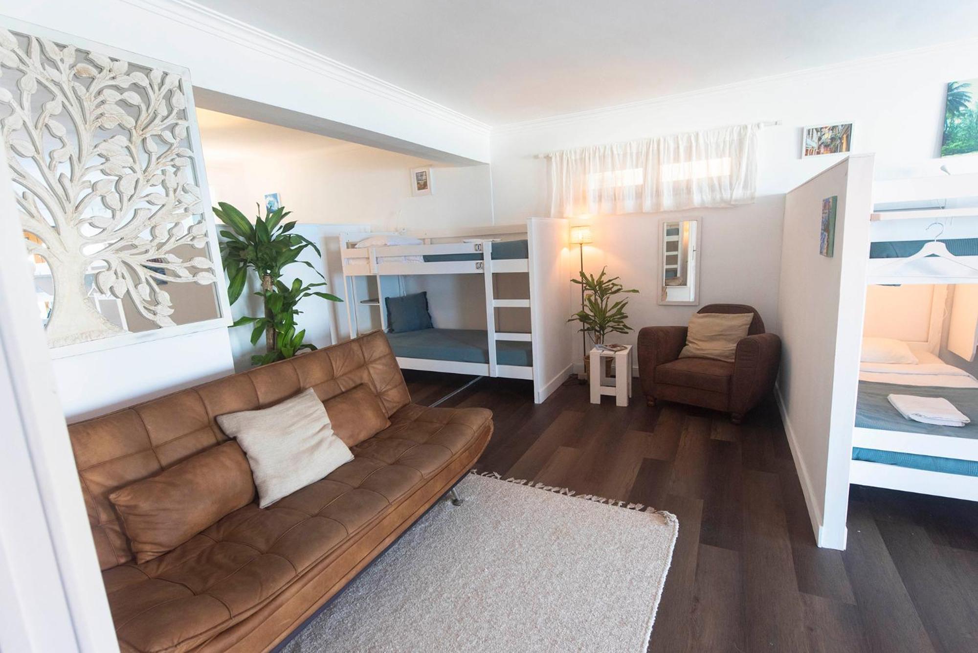 Laneez Ericeira Surf House Hostel ภายนอก รูปภาพ