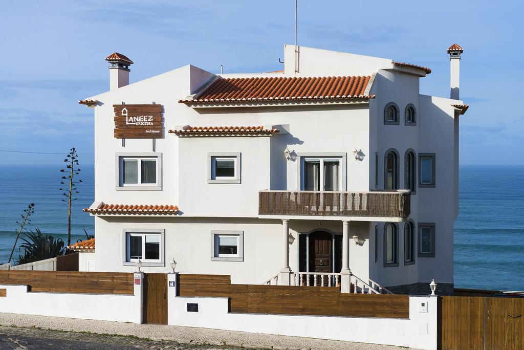 Laneez Ericeira Surf House Hostel ภายนอก รูปภาพ