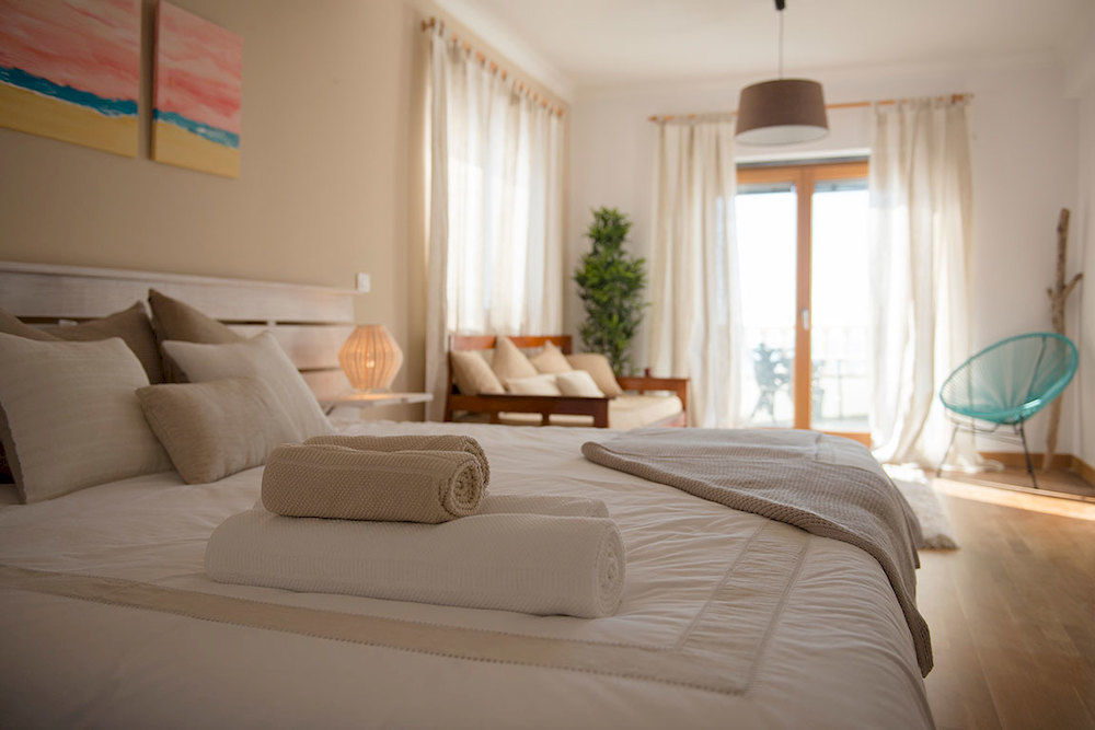 Laneez Ericeira Surf House Hostel ภายนอก รูปภาพ