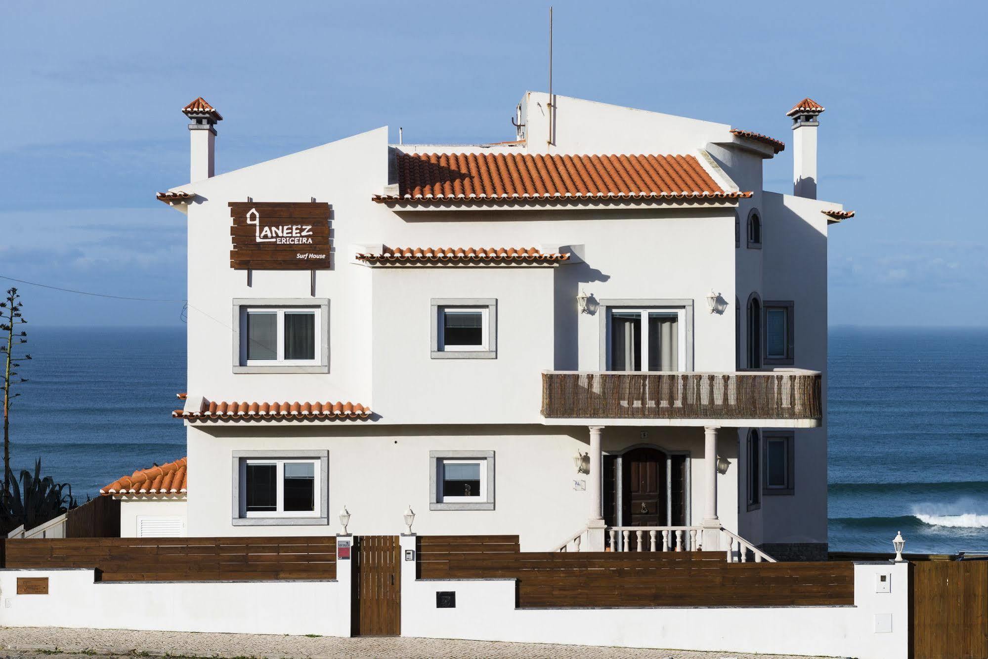 Laneez Ericeira Surf House Hostel ภายนอก รูปภาพ
