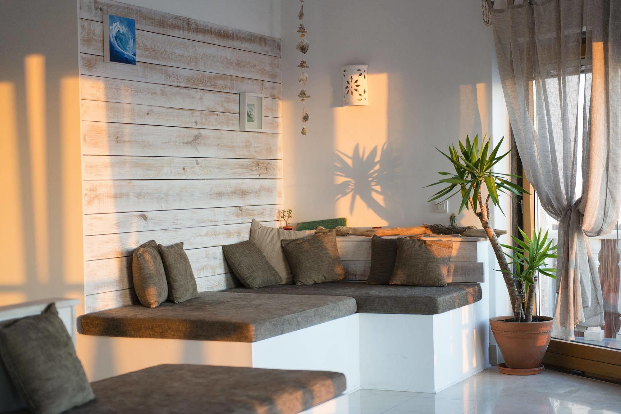 Laneez Ericeira Surf House Hostel ภายนอก รูปภาพ