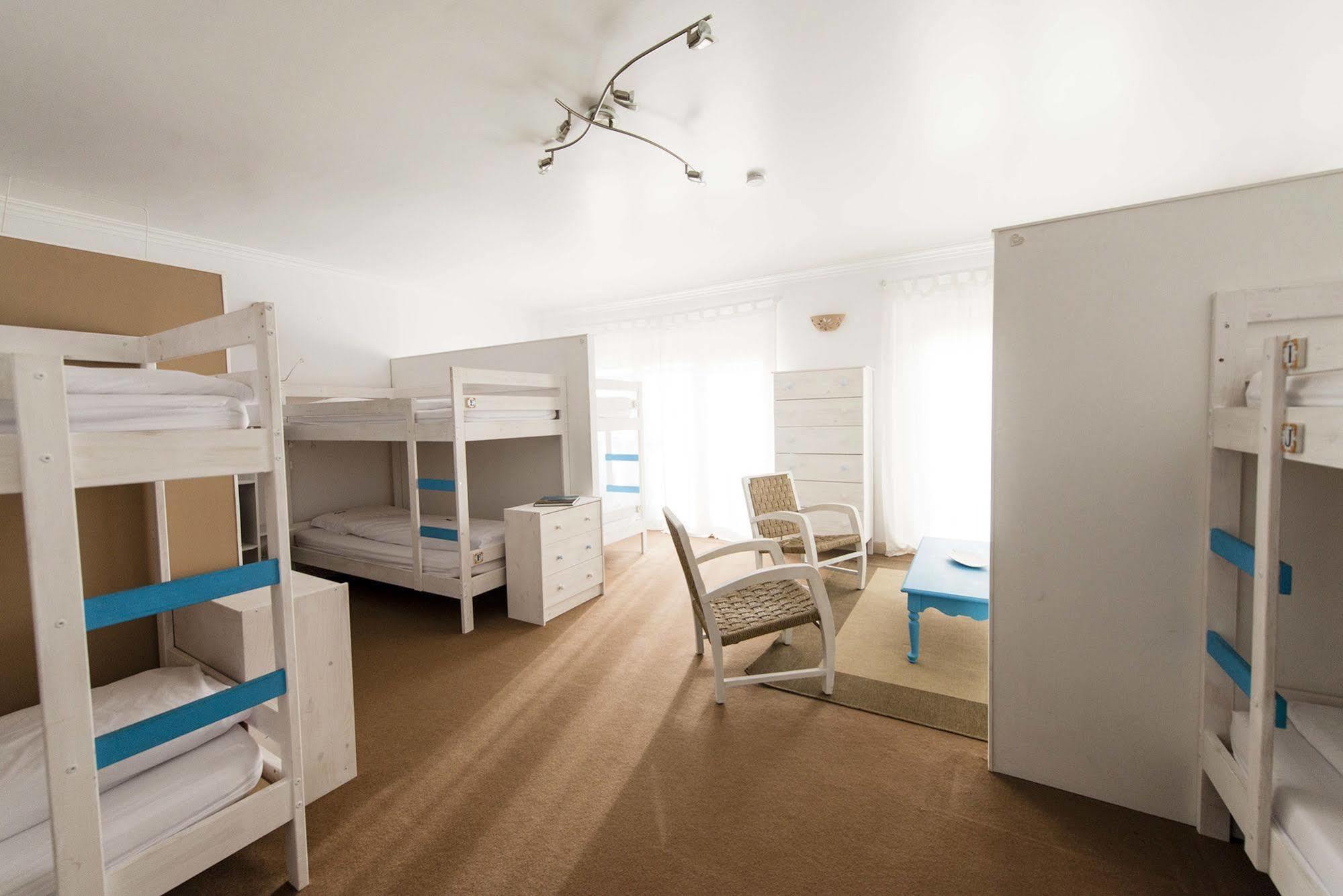 Laneez Ericeira Surf House Hostel ภายนอก รูปภาพ