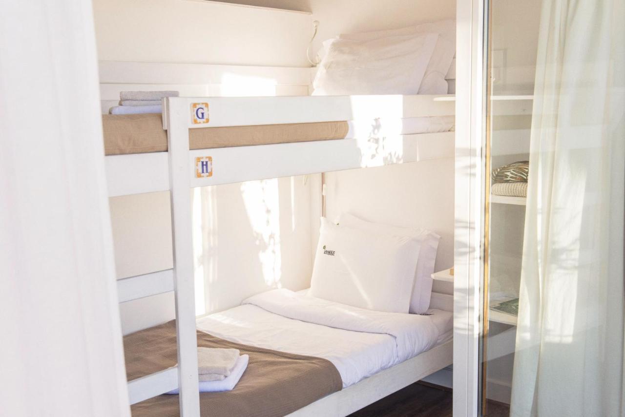 Laneez Ericeira Surf House Hostel ภายนอก รูปภาพ